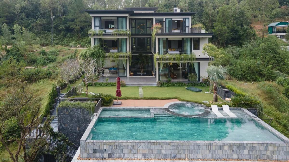 Các mẫu xây nhà kiểu villa đẹp, hiện đại và sang trọng 3 Mẫu villa sân vườn nghỉ dưỡng